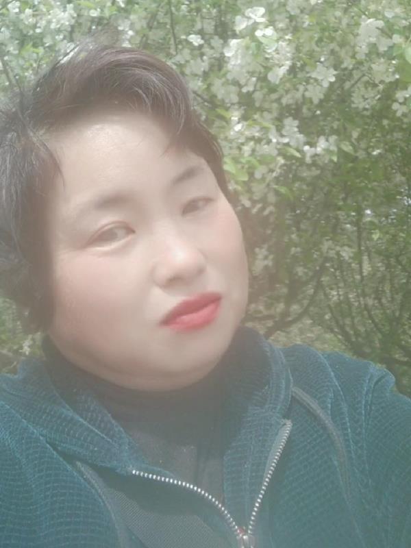 恶毒小魔女封面